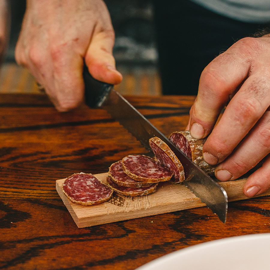 Taglio del salame